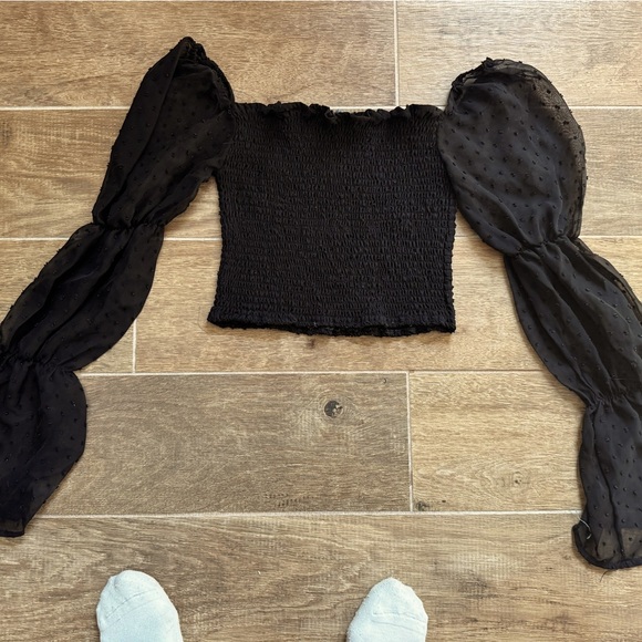 Boohoo Off the Shoulder Polka Dot Ruffle long sleeve sheer Crop Blouse Size 10 - Picture 2 of 5